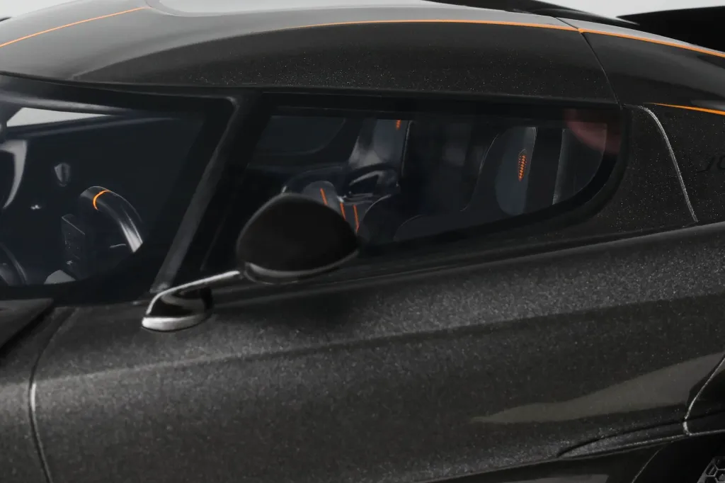 GT575-FL-DS.webp