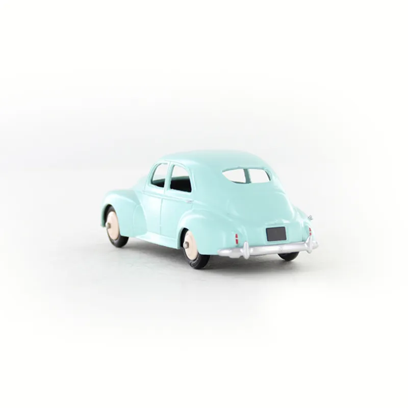 voitures-miniatures-minialuxe-Peugeot-203-Petite-Lunette-vert-5.webp