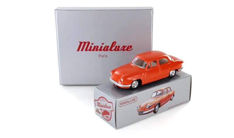 voitures-miniatures-minialuxe-Panhard-PL17-rouge-9.webp