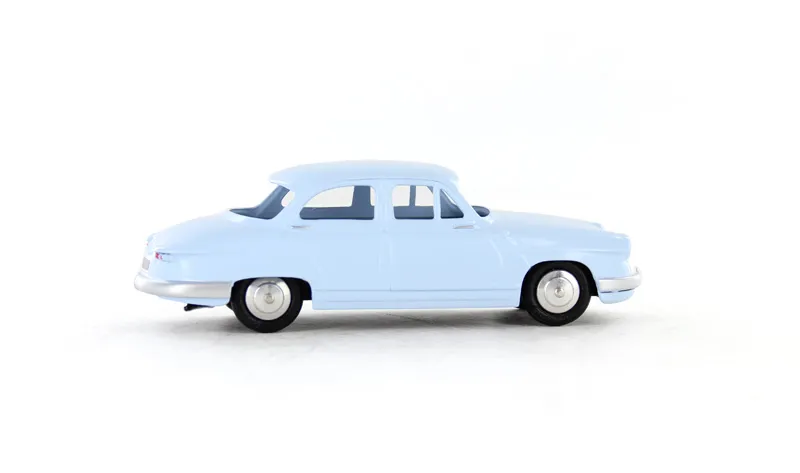 voitures-miniatures-minialuxe-Panhard-PL17-bleu-6.webp