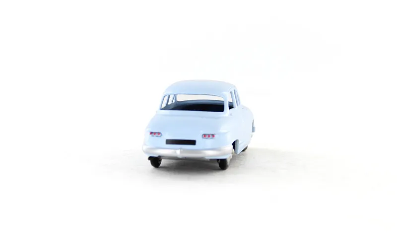 voitures-miniatures-minialuxe-Panhard-PL17-bleu-5.webp