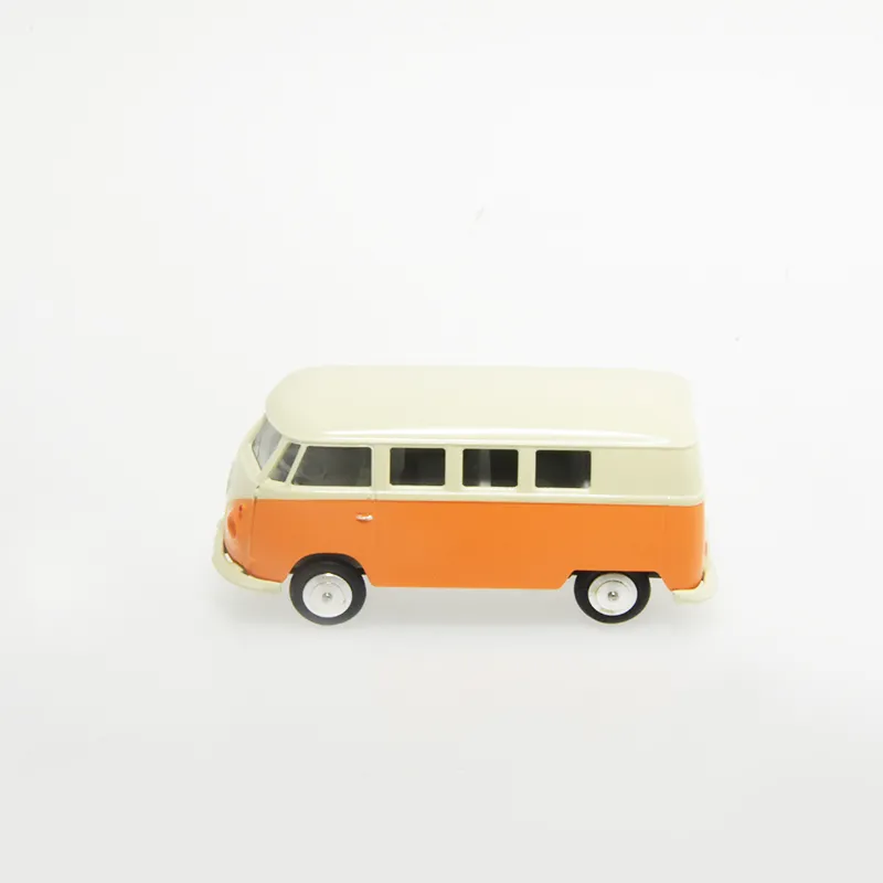voitures-miniature-minialuxe-volkswagen-combi-bus-swarovski-orange-6.webp