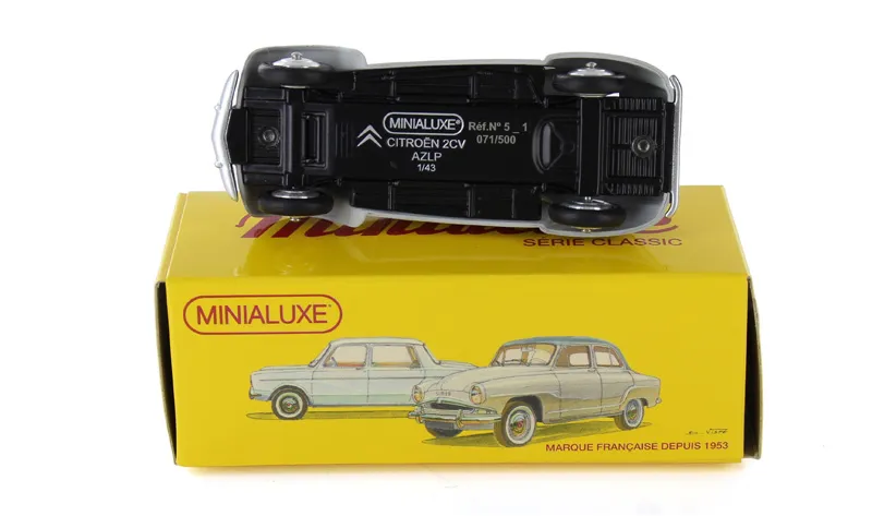 voitures-miniatures-minialuxe-Citroën-2-CV-gris-3.webp