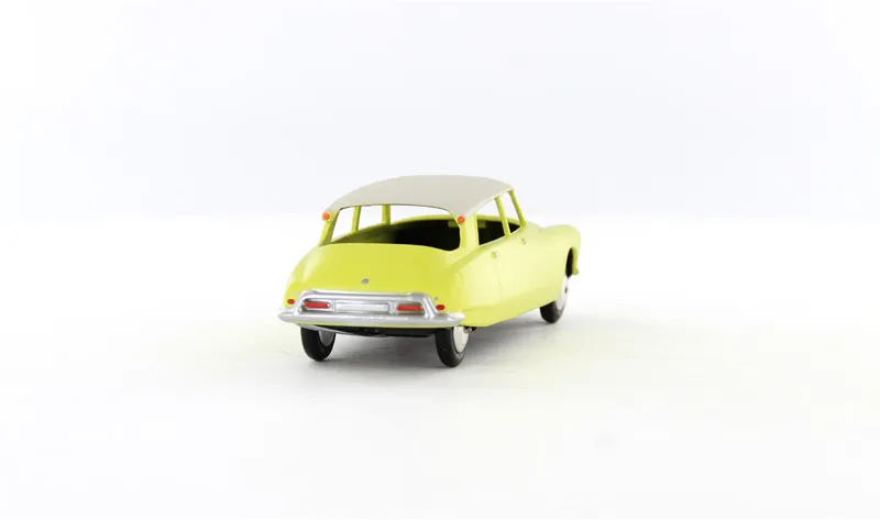 voitures-miniatures-minialuxe-Citroën-DS-19-jaune-5.webp