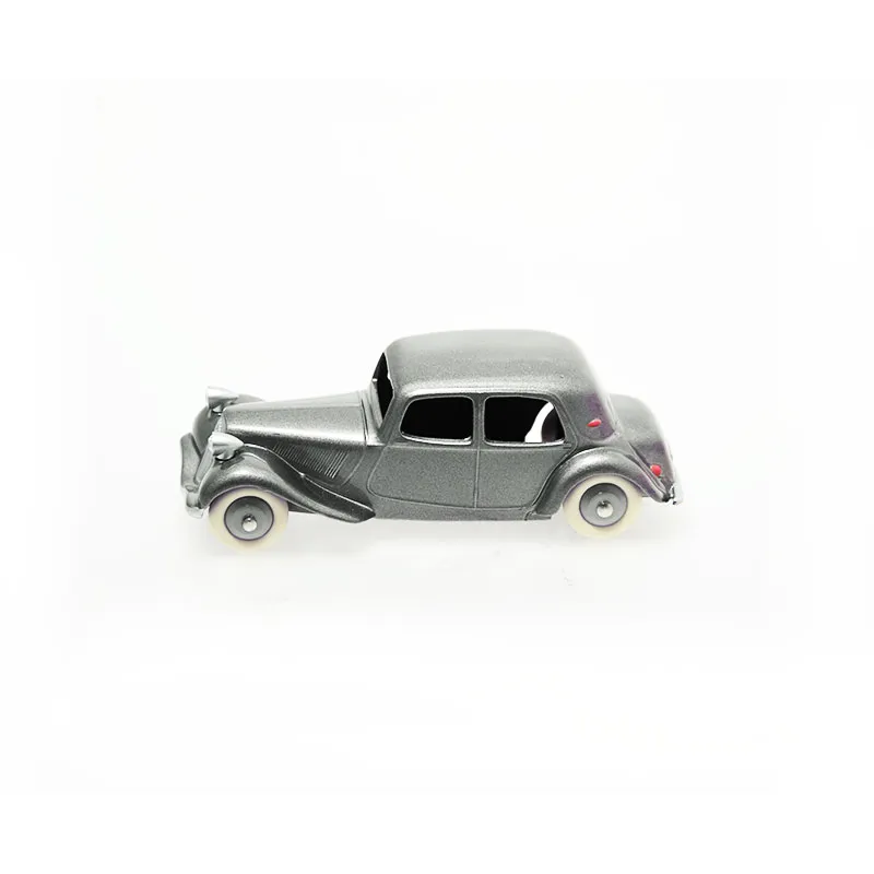 voitures-miniatures-minialuxe-citroen-traction-gris-swarovski-6.webp