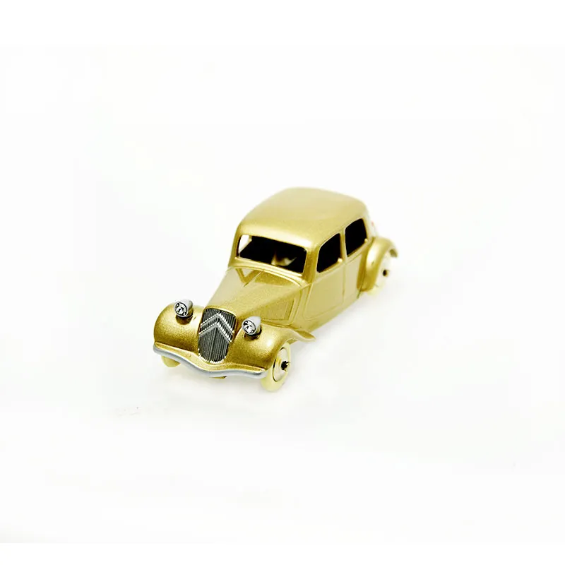 voitures-miniatures-minialuxe-citroen-traction-or-swarovski-1.webp