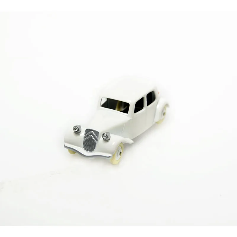 voitures-miniatures-minialuxe-citroen-traction-blanc-swarovski-1.webp