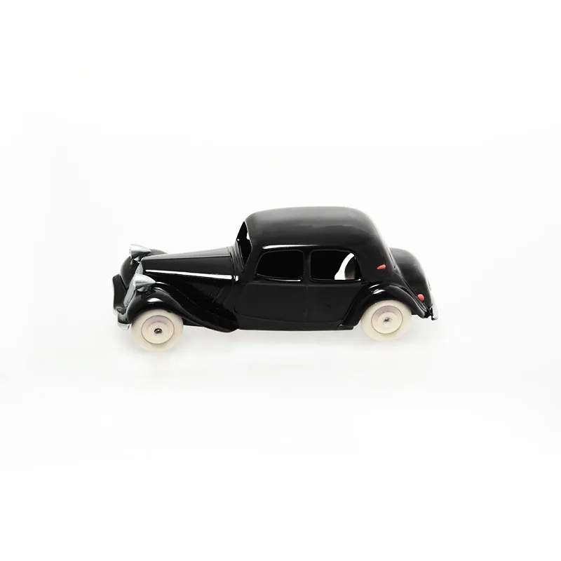 voitures-miniatures-minialuxe-citroen-traction-noir-swarovski-6 - Copie.webp