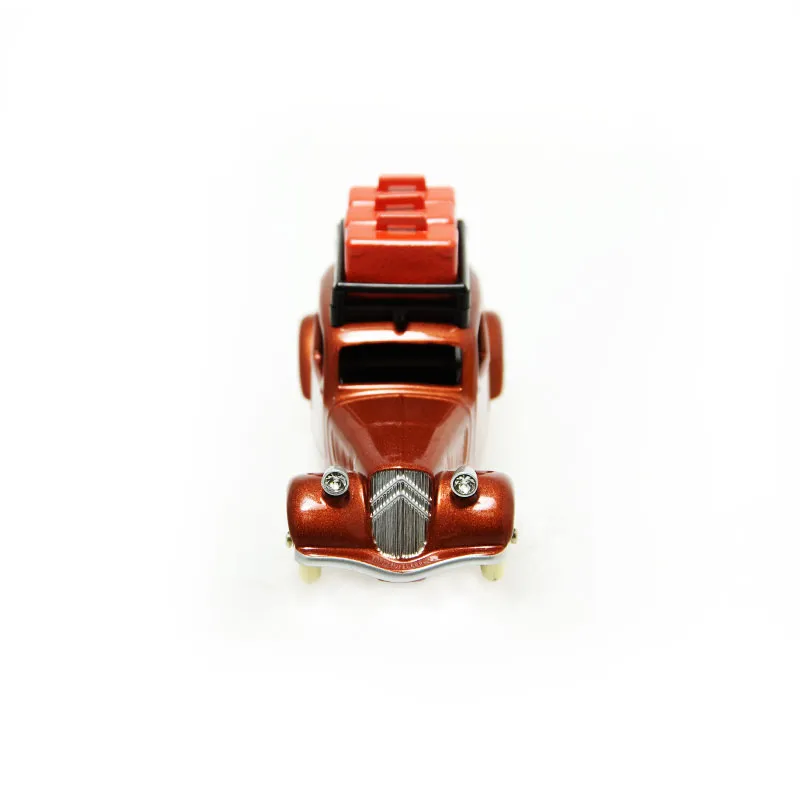 voitures-miniatures-minialuxe-citroen-traction-bagages-rouge-swarovski-4.webp