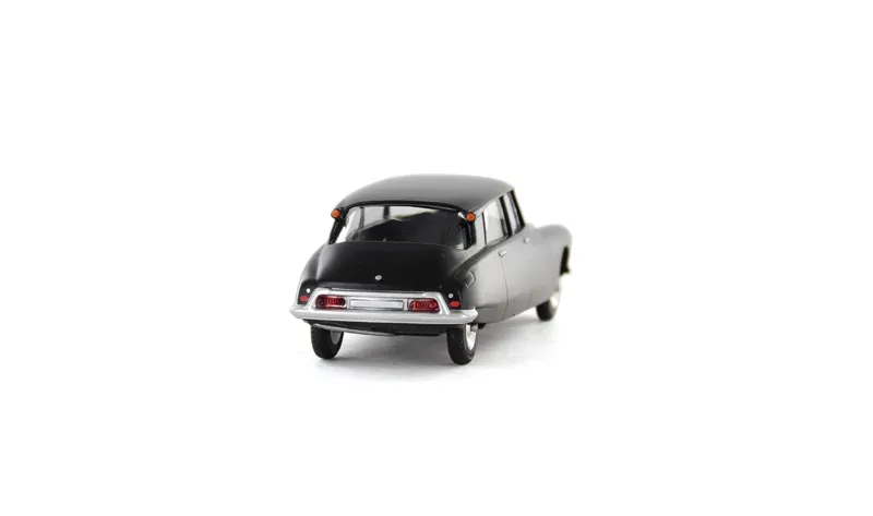 voitures-miniatures-minialuxe-Citroën-DS-19-noir-5.webp