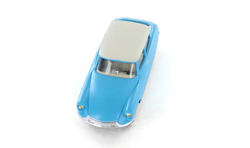voitures-miniatures-minialuxe-Citroën-DS-19-bleu-4.webp