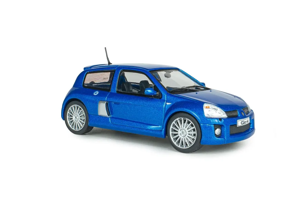 renault-clio-v6-ph-2-bleu-iliade-2003-06-2048x1366.webp