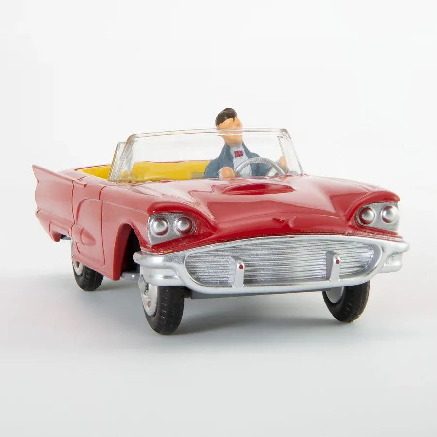 Thunderbird-front-view_c49e3d41-f542-4b27-896e-90027a8d28e9_900x.webp