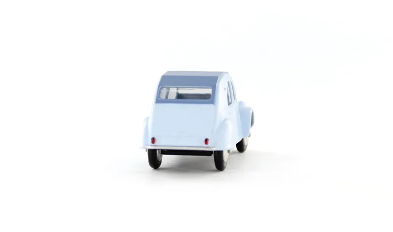 voitures-miniatures-minialuxe-Citroën-2-CV-bleu-5.webp