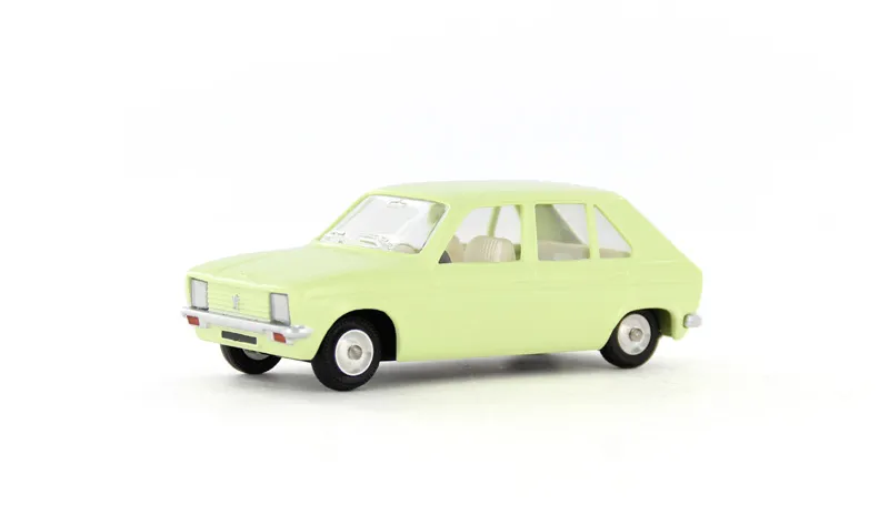 voitures-miniatures-minialuxe-Peugeot-104-vert-1.webp