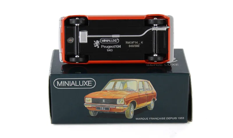 voitures-miniatures-minialuxe-Peugeot-104-orange-3.webp
