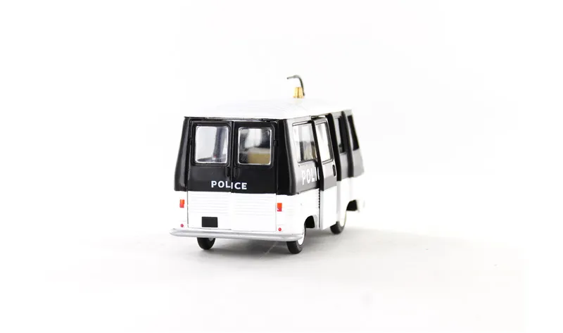 voitures-miniatures-minialuxe-Peugeot-J-7-police-5.webp
