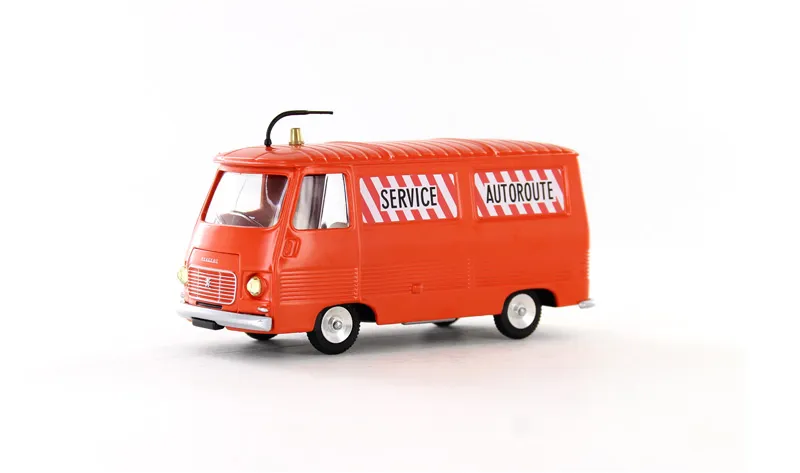 voitures-miniatures-minialuxe-Peugeot-J-7-orange-1.webp