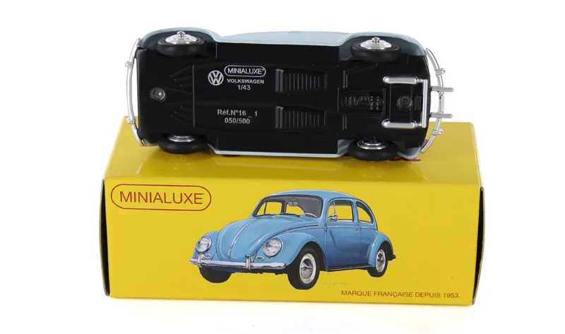 voitures-miniatures-minialuxe-Cox-bleu-3.webp