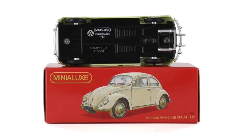 voitures-miniatures-minialuxe-Cox-vert-3.webp