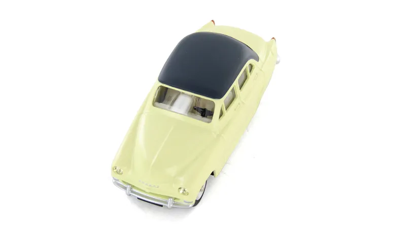 voitures-miniatures-minialuxe-Simca-Aronde-jaune-4.webp