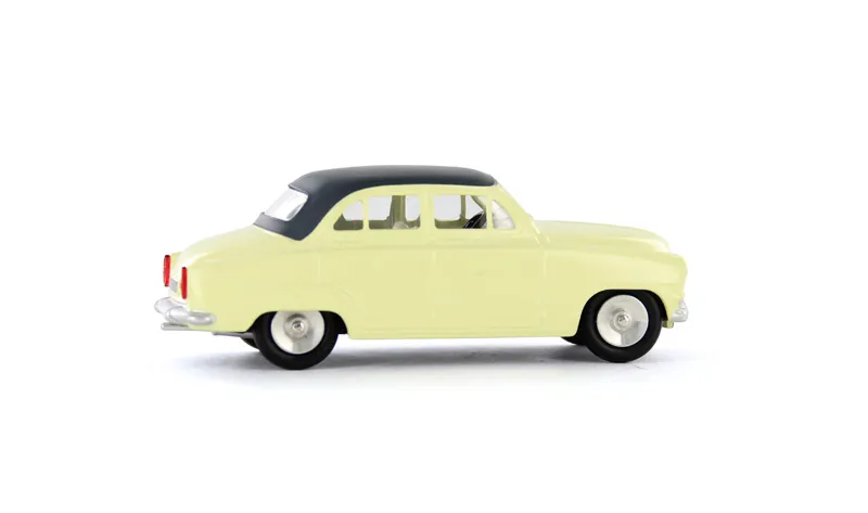 voitures-miniatures-minialuxe-Simca-Aronde-jaune-6.webp