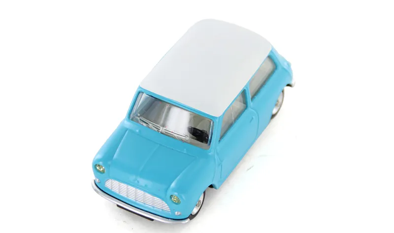 voitures-miniatures-minialuxe-Austin-Mini-bleu-4.webp