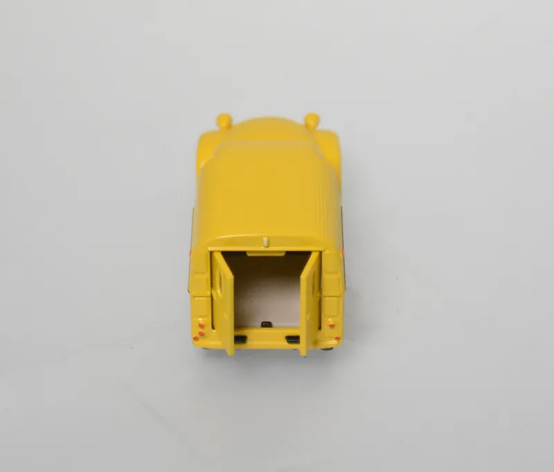 voitures-miniatures-minialuxe-Citroën-2CV-Camionnette-2-portes-poste-12.webp