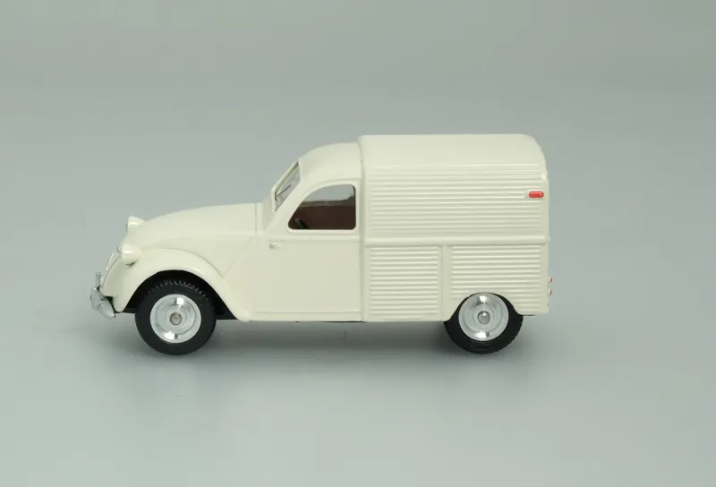 voitures-miniatures-minialuxe-Citroën-2CV-Camionnette-2-portes-beige-7.webp