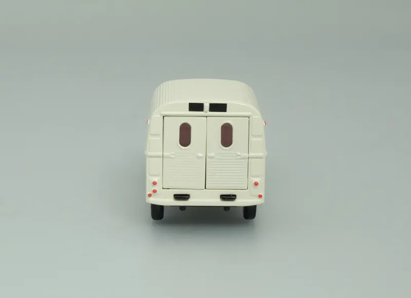 voitures-miniatures-minialuxe-Citroën-2CV-Camionnette-2-portes-beige-5.webp
