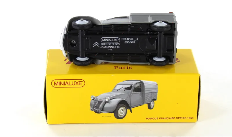 voitures-miniatures-minialuxe-Citroën-2CV-Camionnette-1-porte-gris-3.webp