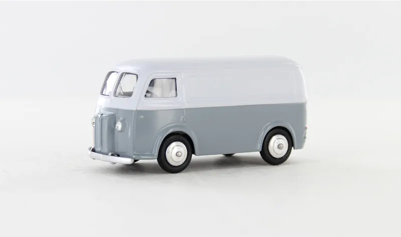 voitures-miniatures-minialuxe-Peugeot-D4-A-gris-1.webp