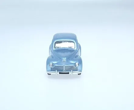 voitures-miniatures-minialuxe-Peugeot-203-bleu-metal-3.webp