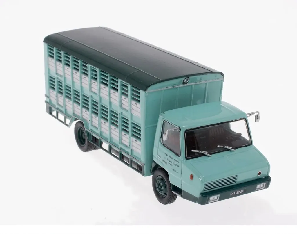[ACBER009A] 1:43 BERLIET STRADAIR 10 COCHONNIERE