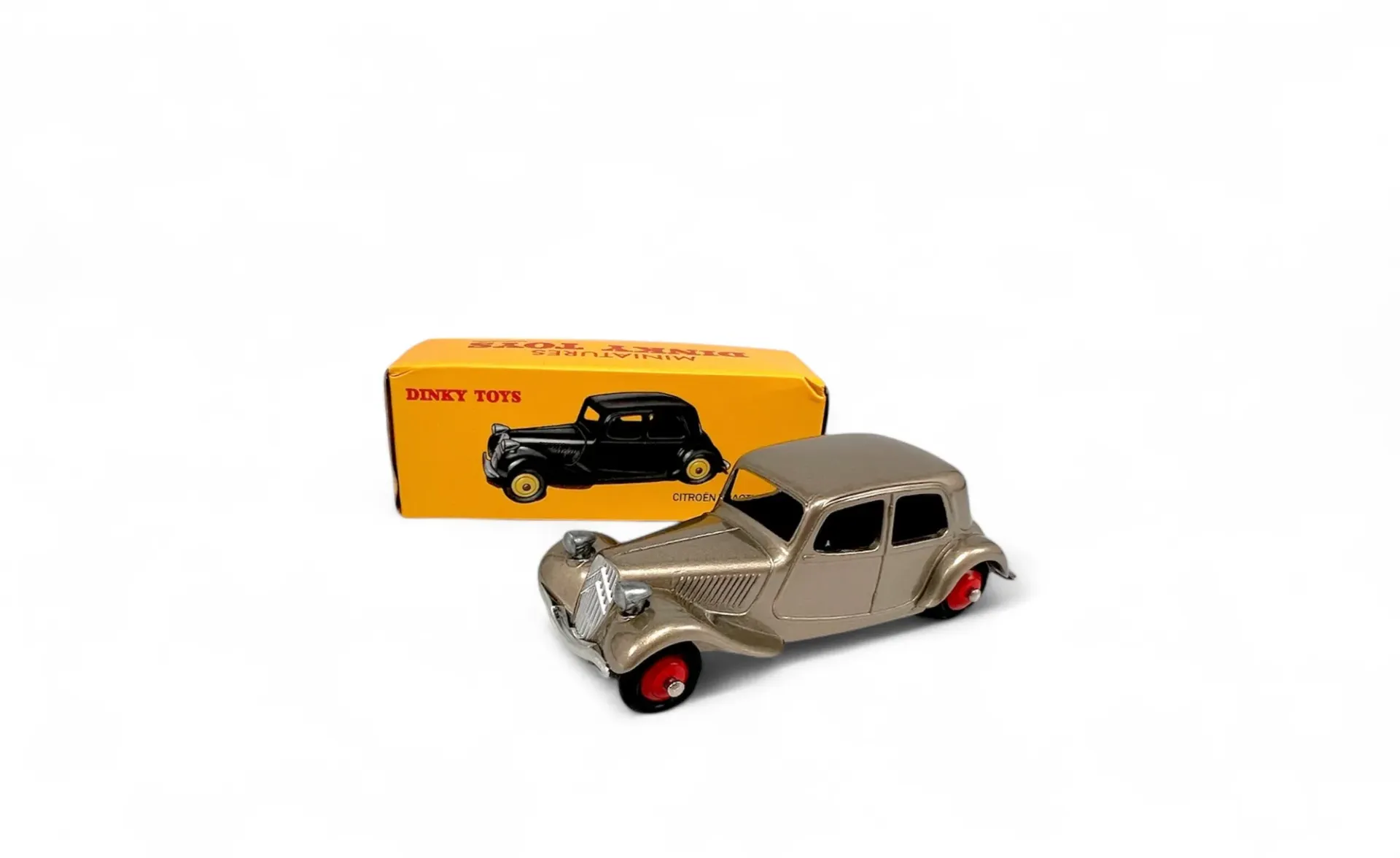 1:43 CITROEN TRACTION 11BL