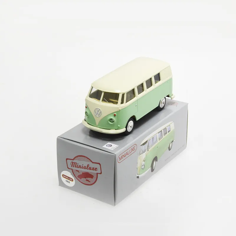 [K100_2 SE] 1:43 VOLKSWAGEN COMBI BUS VERT