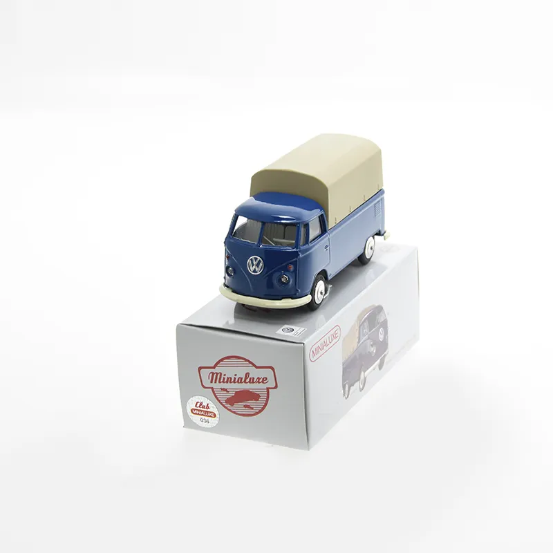 1:43 VOLKSWAGEN COMBI PICK-UP BLEU MARINE