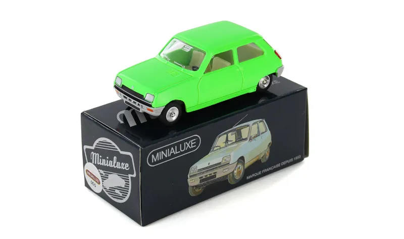 [9_4] 1:43 RENAULT R5 VERT