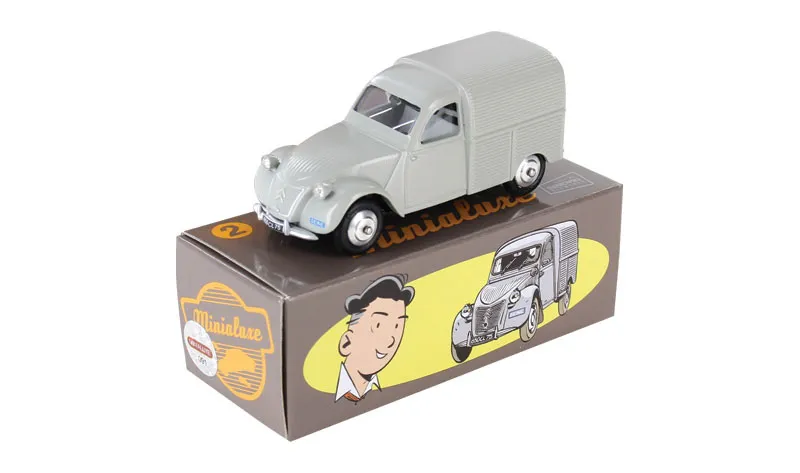 [P02] 1:43 CITROËN 2 CV GRIS "UNE 2 CV POUR LUCIANO"