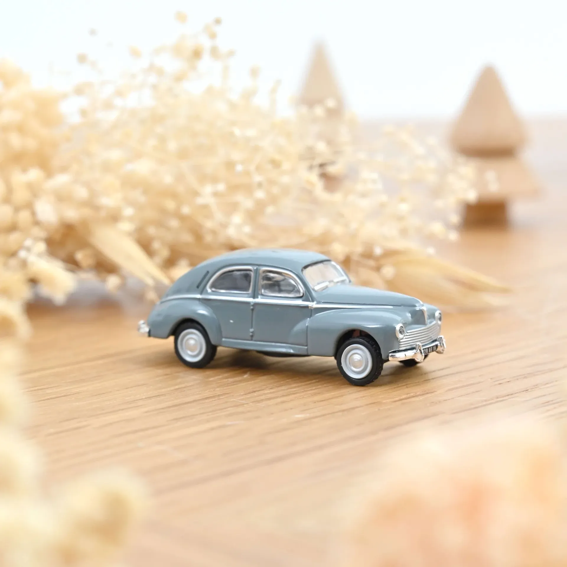 1:87 PEUGEOT 203 1955 GRIS-BLEU